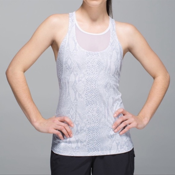Lululemon‎ Mesh With Me Tank - Picture 1 of 5